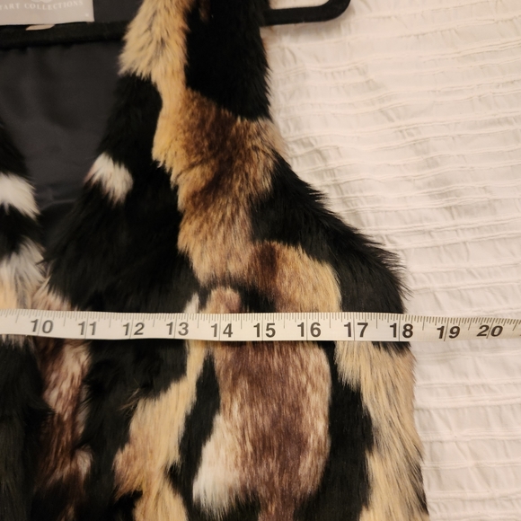 Tartar Collection vegan fur print soft vest medium vest - Picture 11 of 16